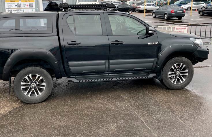 Подножки металлические Tamsan Toyota Hilux 2015+ фото