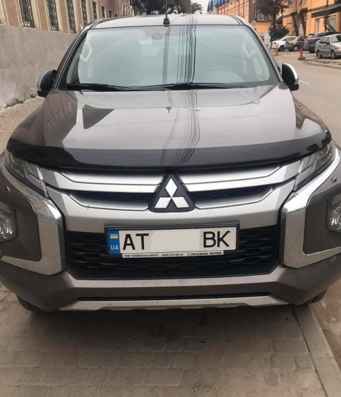 Дефлектор капота Mitsubishi L200 2019+ EGR фото