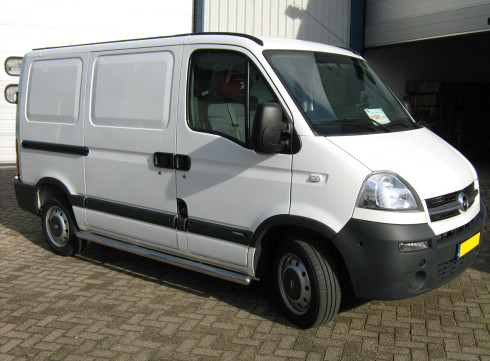 Подножки для Nissan Interstar 98-10 порог трубой от Tamsan фото