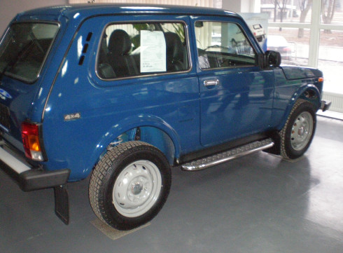Подножки для LADA Niva порог листом от Tamsan фото