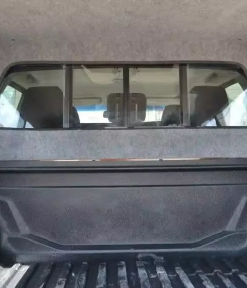Кунг на Toyota Hilux 2015-2024 Fixed Window фото