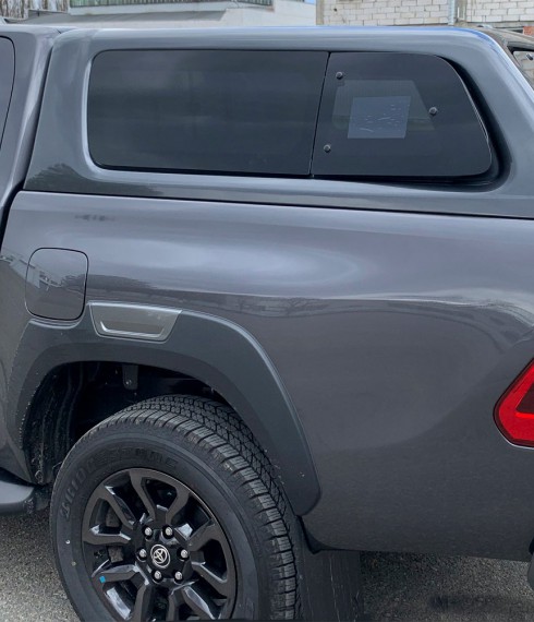 Кунг Toyota Hilux 2015+ Aeroklas с окнами на проветривание фото