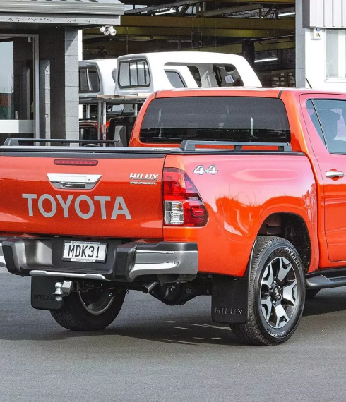 Ролет электрический на Toyota Hilux 2015+ от EGR фото