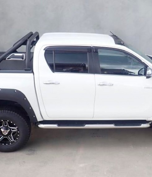 Ролета кузова Toyota Hilux 2015+ AR Design model R1 фото