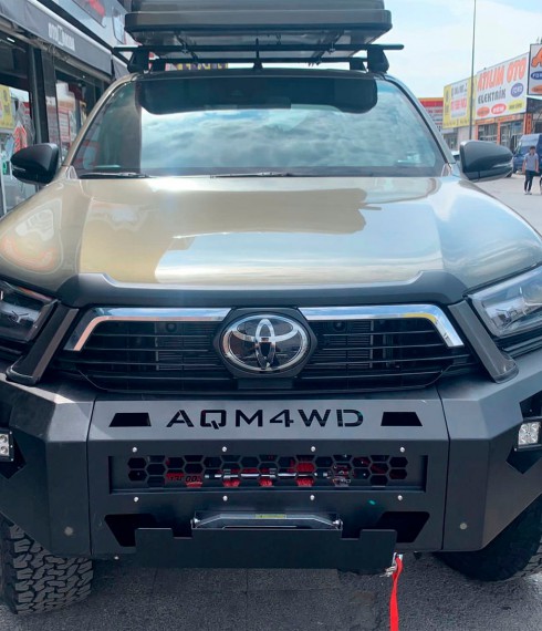 Передний бампер металлический Toyota Hilux 2015+ Tamsan фото