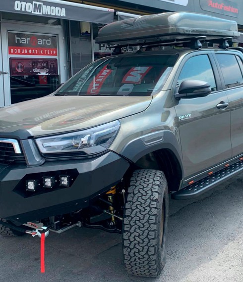 Передний бампер металлический Toyota Hilux 2015+ Tamsan фото