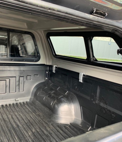 Кунг на Isuzu D-Max 2021+ Aeroklas Stylish фото