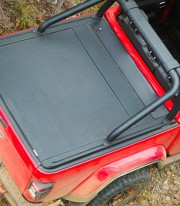 Ролета кузова с электроприводом Jeep Gladiator EGR RollTrac фото