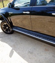 Боковые подножки металлические силовые TJM Toyota Hilux 2015+ фото
