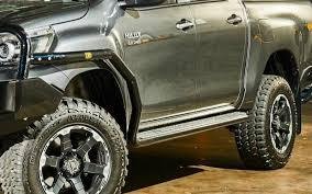 Боковые подножки металлические силовые TJM Toyota Hilux 2015+ фото