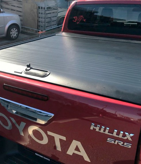 Ролета кузова Toyota Hilux 2015+ AR Design model R1 фото