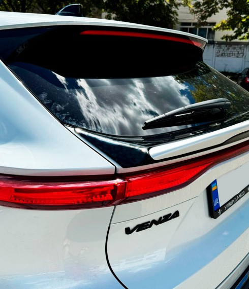 Спойлер для Toyota Venza 2021+ фото