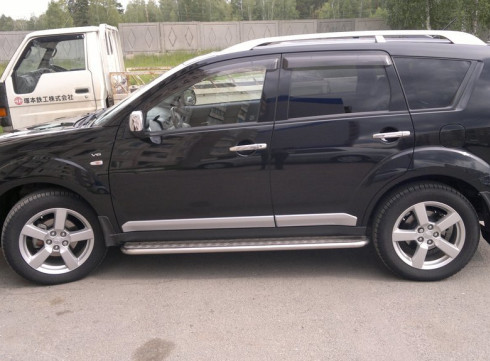 Подножки для Mitsubishi Outlander XL 06-10 порог листом от Tamsan фото