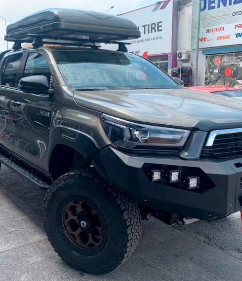 Передний бампер металлический Toyota Hilux 2015+ Tamsan фото