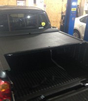 Ролета Roll-N-Lock для кузова Mitsubishi L200 Long Bed 2012-2015 фото