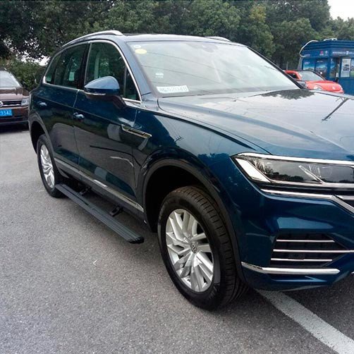 Выдвижные подножки с электроприводом Volkswagen Touareg 2014-2018 E-Board фото