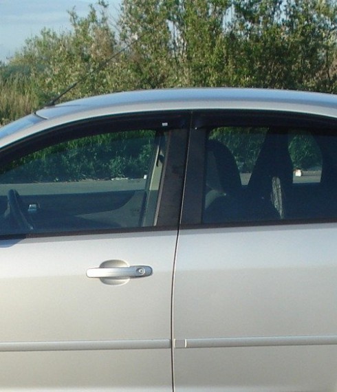 Комплект ветровиков для Ford Focus 2005-2010 фото