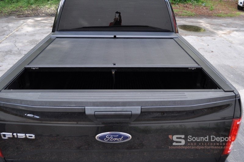 Ролета Roll-N-Lock для кузова Ford F150 2009-2015 фото