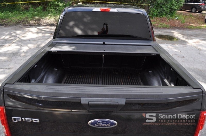 Ролета Roll-N-Lock для кузова Ford F150 2009-2015 фото