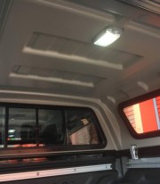 Кунг  Nissan Navara 2019+ Aeroklas с окнами на проветривание фото