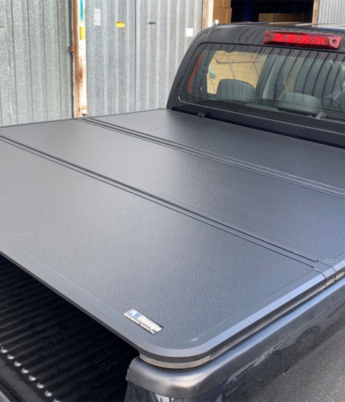 Крышка кузова из трех секций AR Design Nissan Navara 2005-2015 фото