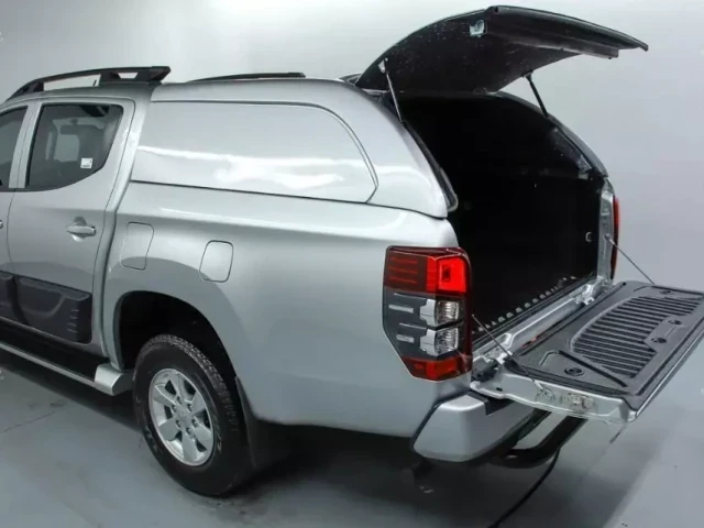 Кунг на Mitsubishi L200 2015-2024 Commercial Canopy 274392 фото