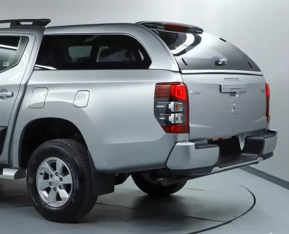 Кунг на Mitsubishi L200 2015-2024 Fixed Window Canopy фото