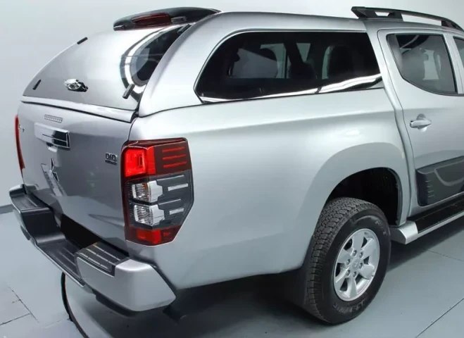 Кунг на Mitsubishi L200 2015-2024 Fixed Window Canopy фото