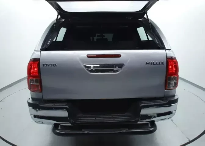 Кунг на Toyota Hilux 2015-2024 Fixed Window Canopy фото