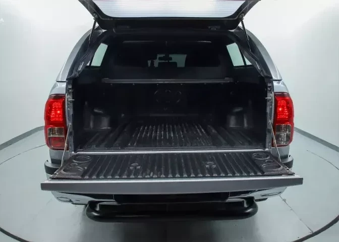 Кунг на Toyota Hilux 2015-2024 Fixed Window Canopy фото
