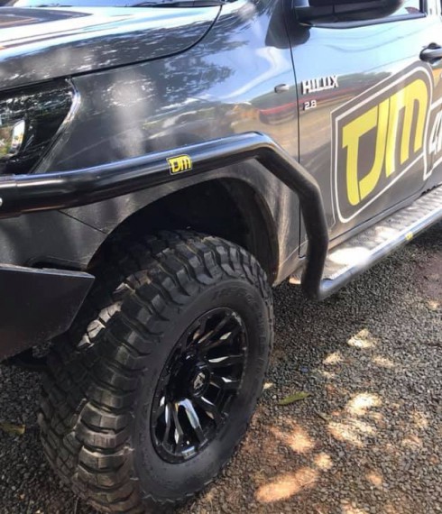 Боковая защита крыла TJM Toyota Hilux 2015+ фото