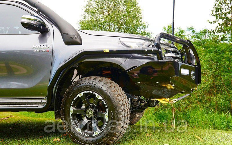 Боковая защита крыла TJM Toyota Hilux 2015+ фото