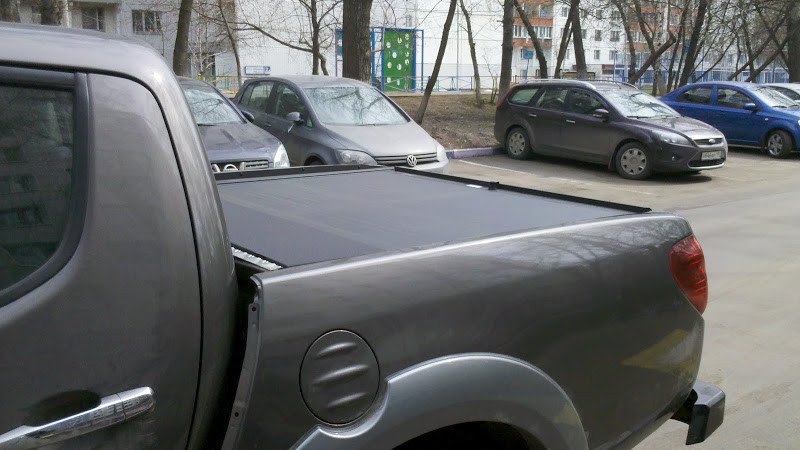 Ролета Roll-N-Lock для кузова Mitsubishi L200 2005-2012 фото