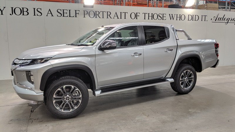 Расширители крыльев Mitsubishi L200 2019+ EGR фото