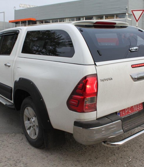 Расширители крыльев с фальш болтами Safari Toyota Hilux 2015+ фото