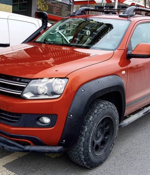 Расширители крыльев Safari с фальш болтами для VW Amarok фото