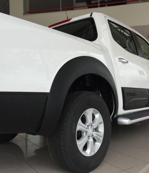 Расширители крыльев Safari Nissan Navara NP300 2019+ фото