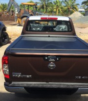 Ролета Roll-N-Lock для кузова Nissan Navara NP300 2019+ фото