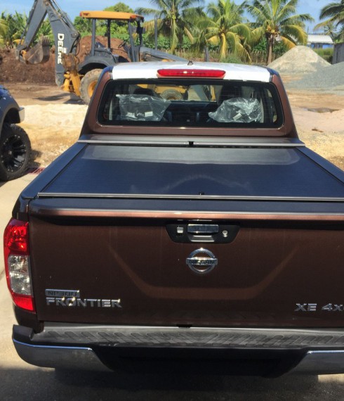 Ролета Roll-N-Lock для кузова Nissan Navara NP300 2019+ фото