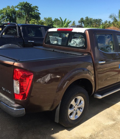 Ролета Roll-N-Lock для кузова Nissan Navara NP300 2019+ фото