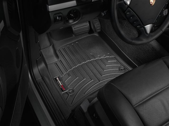 Ковры резиновые WeatherTech VW Touareg  2002-2010  передние черные ( овальный крепеж ) фото