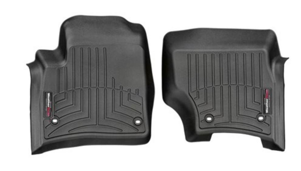 Ковры резиновые WeatherTech VW Touareg  2002-2010  передние черные ( овальный крепеж ) фото
