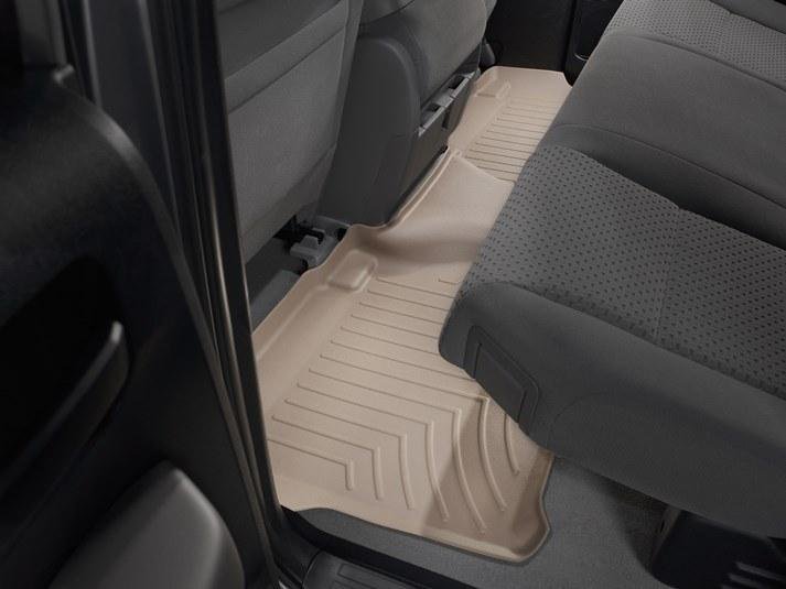 Ковры резиновые WeatherTech Toyota Tundra 2007-2013 ( Double Cab) задние бежевые фото