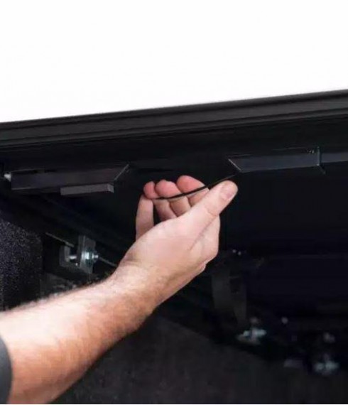 Крышка кузова из четырех секций BakFlip MX4 Toyota Tundra 2007-2021 фото