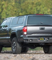 Задний силовой бампер Warn Toyota Tacoma 2016-2018 фото
