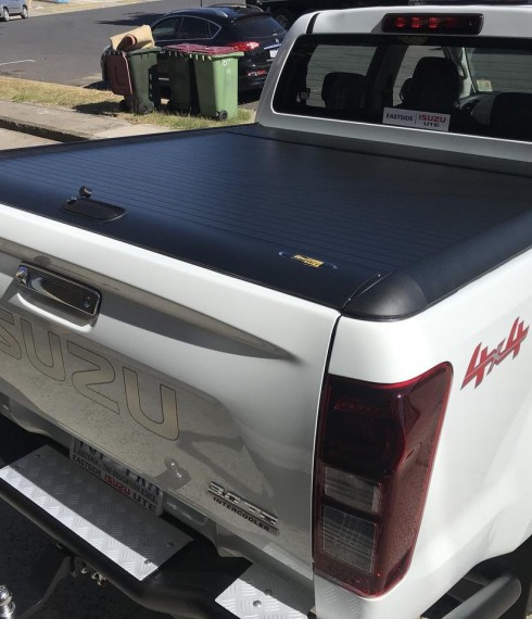 Ролета кузова Isuzu D-Max 2012-2021 AR Design model R1 фото