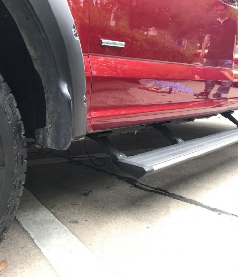 Выдвижные подножки с электроприводом Ford F150 2015+ E-Board фото