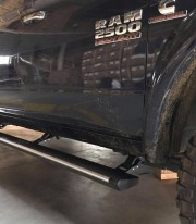 Выдвижные подножки с электроприводом Dodge Ram 2019+ E-Board фото