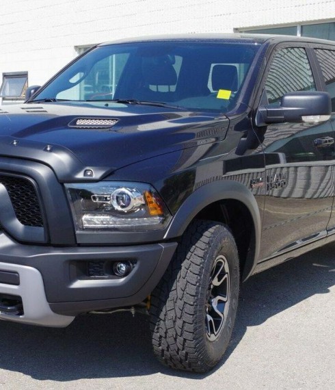 Дефлектор капота с болтами Formit Dodge Ram 2009-2019 фото