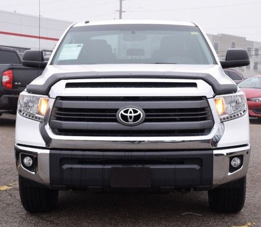 Дефлектор капота Formit Toyota Tundra 2014+ фото